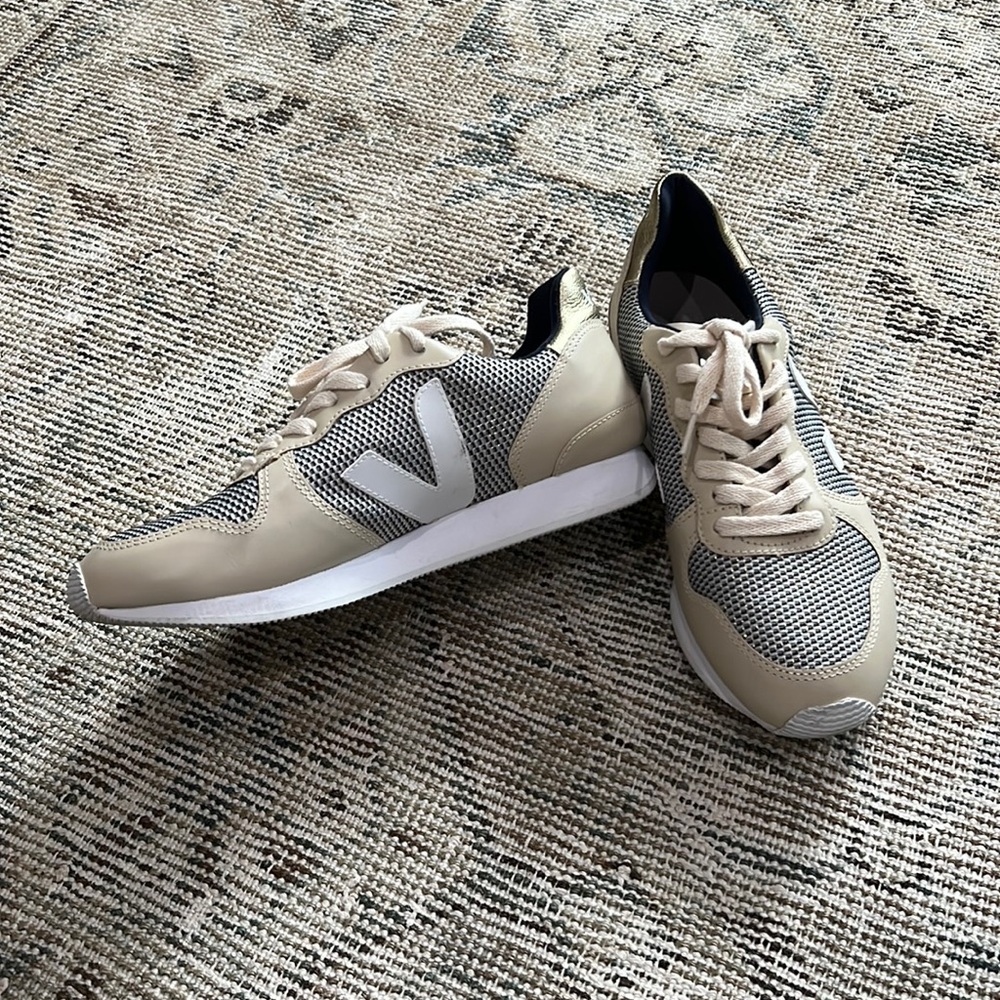 VEJA SDU Womens Sneakers Size 39